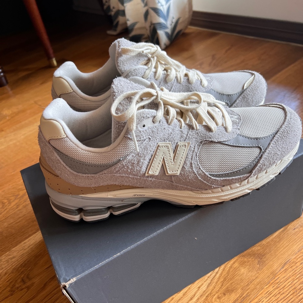 New Balance 2002R “Classics”